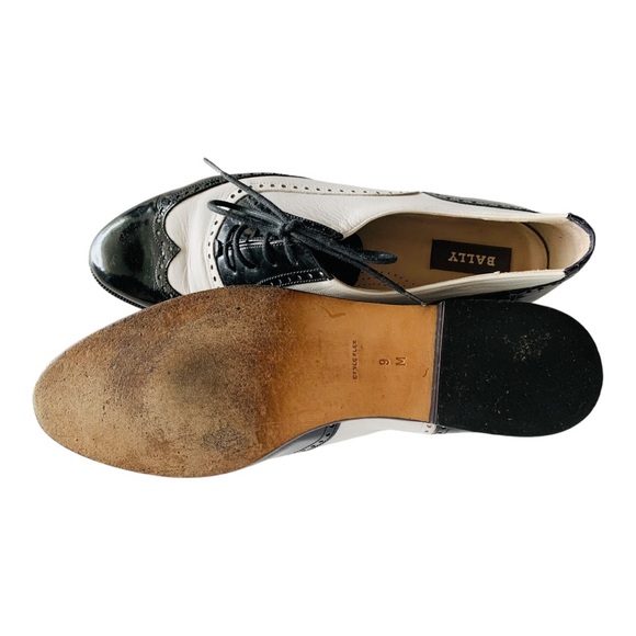 Trendy Bally Black and White Wing Tips - Picture 2 of 12